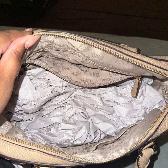 Michael Kors Satchel - Picture 3 of 12